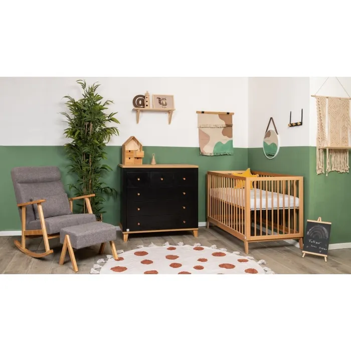 חדר לתינוק מומבאי שחור טבעי שניר