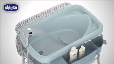 אמבטיה עם משטח החתלה מתקפל Chicco Cuddle Bubble Comfort
