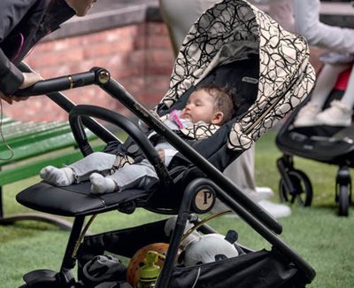 עגלה לתינוק ולוצ'ה