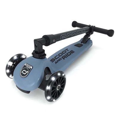 scoot---ride-highwaykick-three-led-scooter (2)