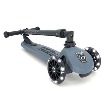 scoot---ride-highwaykick-three-led-scooter (3)