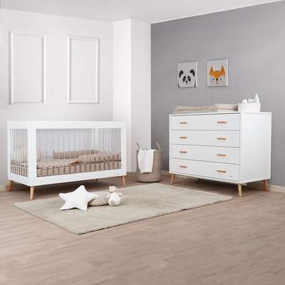 חדר-אליסון-לבן-עץ