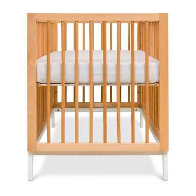 מיטה תינוק וויני טבעי בסיס לבן שניר