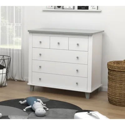 חדר לתינוק שי לבן אפור שניר