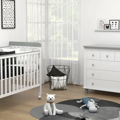 חדר לתינוק שי לבן אפור שניר