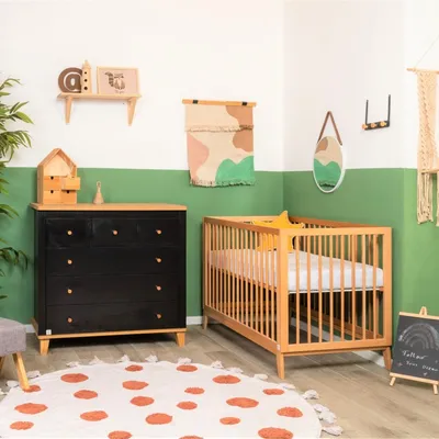 חדר לתינוק מומבאי שחור טבעי שניר