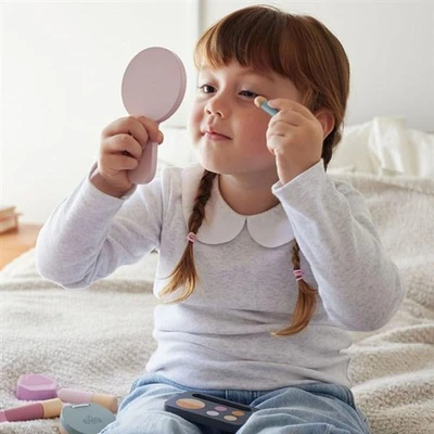 תיק איפור מעוצב עם 12 אביזרים מעץ מלא למשחקי דמיון PolarB